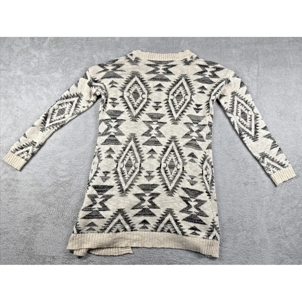 Pink Republic Junior's Tribal Print Knit Cardigan Cream/Black Size Large‎